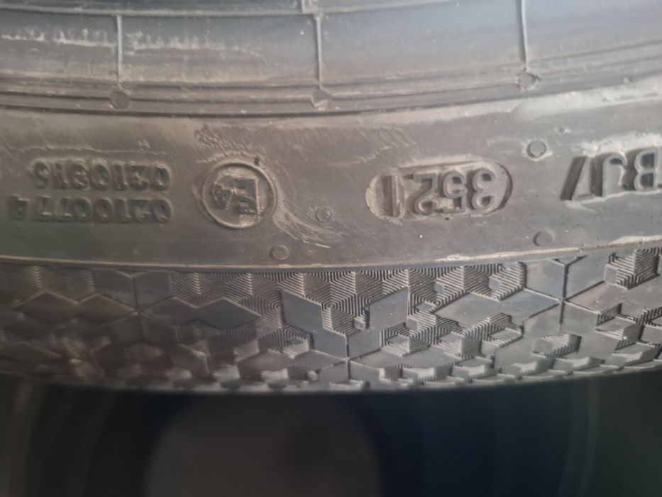 225 60 18 Continental дот 3521 4броя  цената е за 4бр