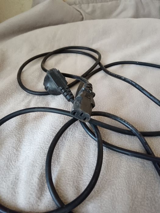 Шнур  целый новый черный
