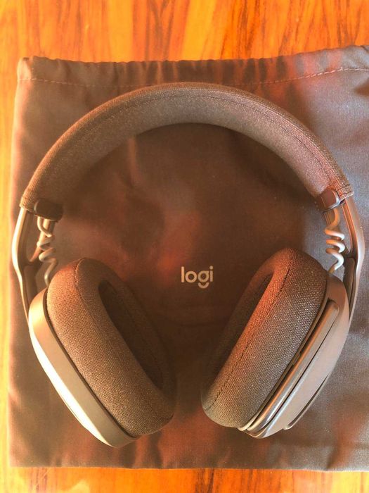 Безжични Bluetooth слушалки Logitech ZONE VIBE 100