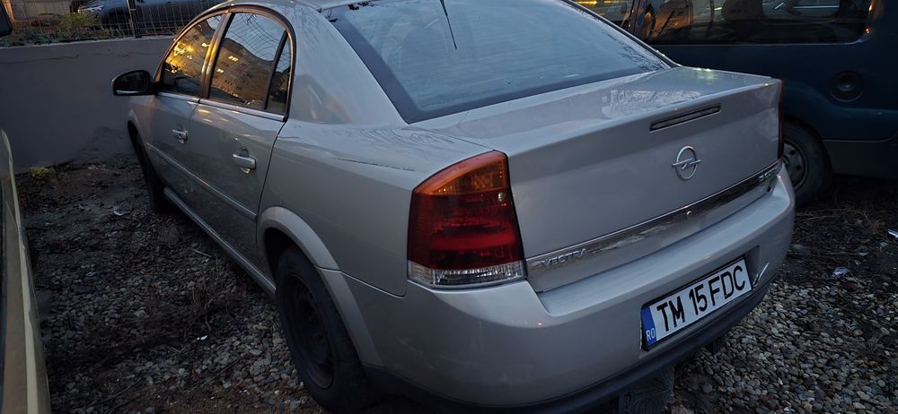 Vând Opel Vectra c 1.  9 tdci.  2006
