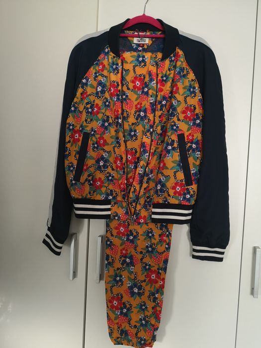 Tommy Jeans Bomber 33 Women's Long-Sleeved Blouson Jacket