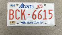 Канадски автомобилни регистрационни номера,табели Canada number