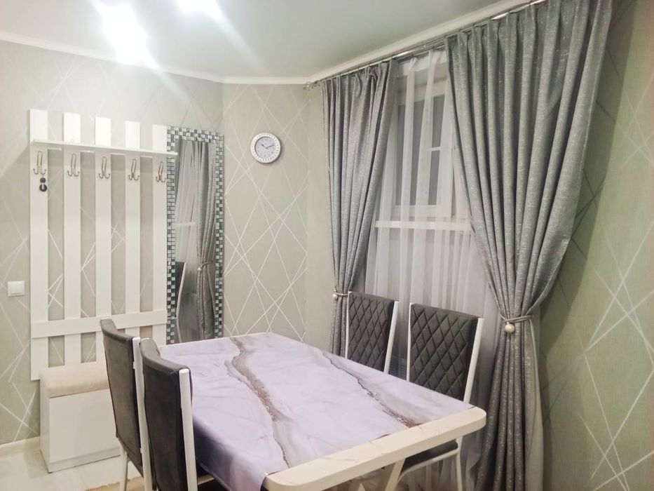 Продам Квартиру Цокальный этаж