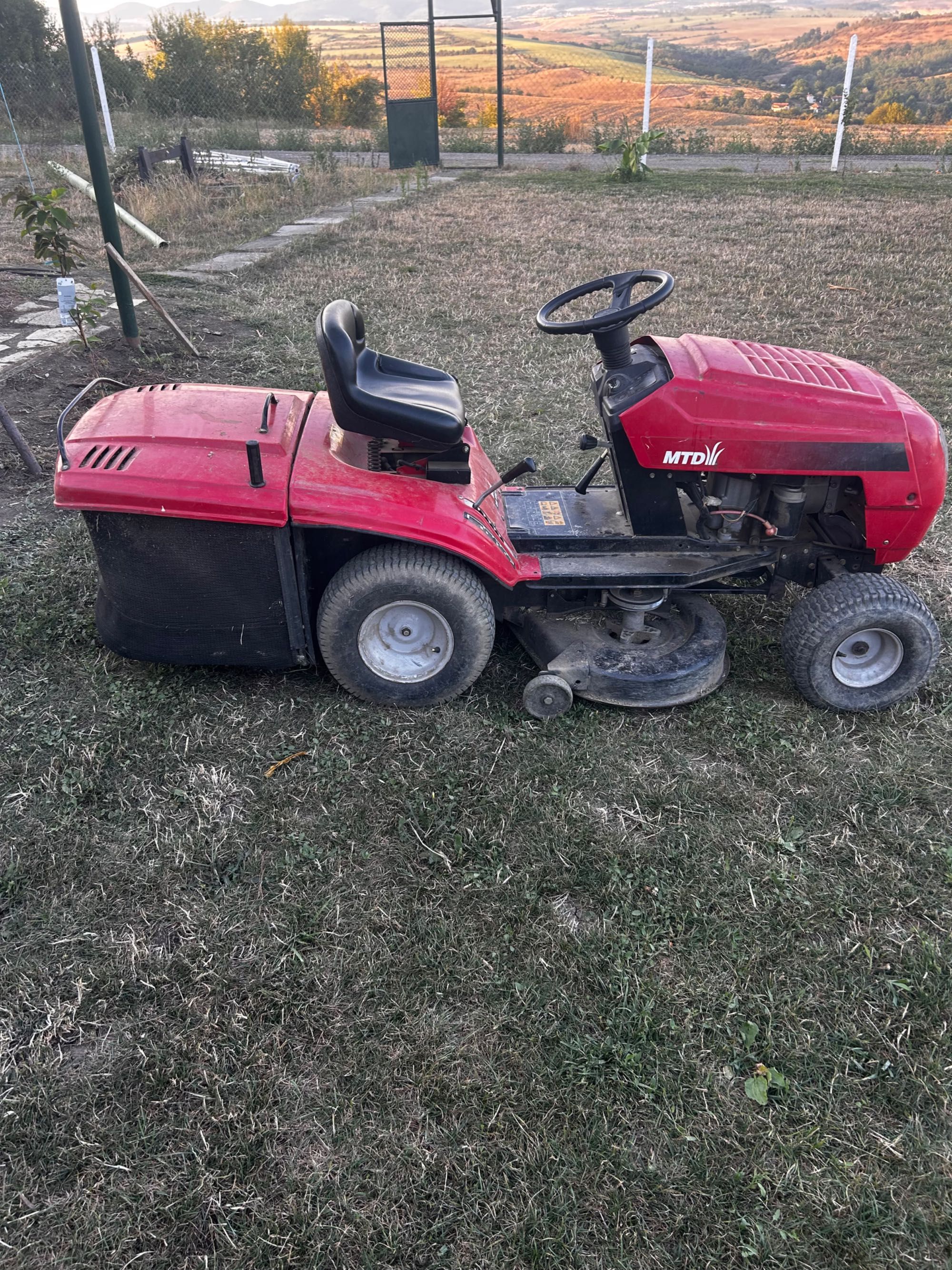 Косачка MTD тракторна косачка мтд