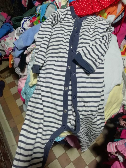 Отдам детские вещи