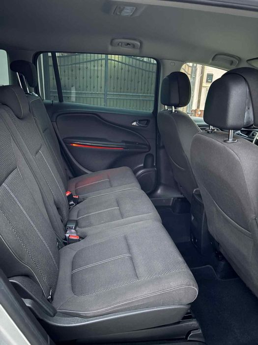 Opel Zafira 2016/Euro 6/ 2.0 diesel Automat  170 cp/7 locuri