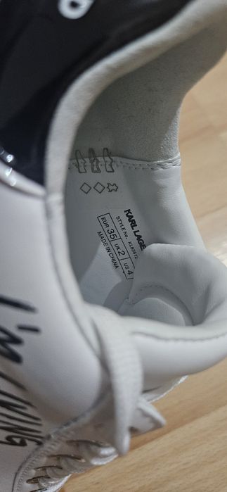 Karl Lagerfeld masura 35