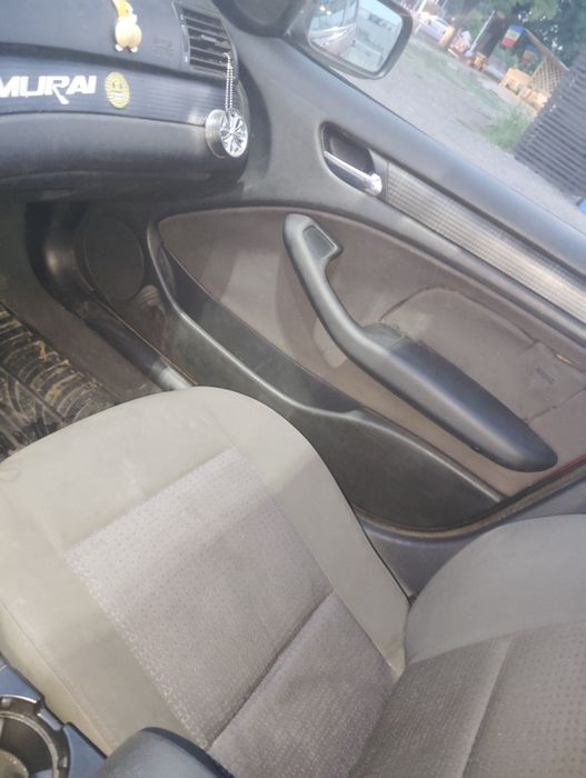 Vând BMW e46..2.0valvetronic..an 2002 acte valabile