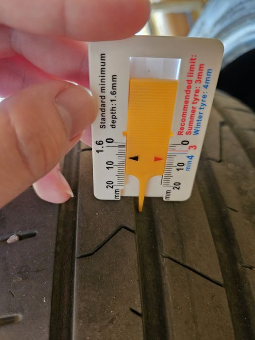 2 броя летни гуми Hankook Ventus Prime 3 215/55/18 / 6mm / DOT 3620