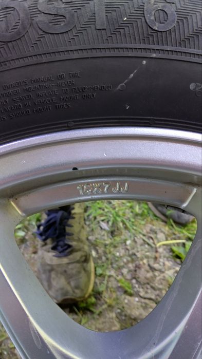 Зимни гуми с джанти HRS 215/60 R16 – комплект 4 броя