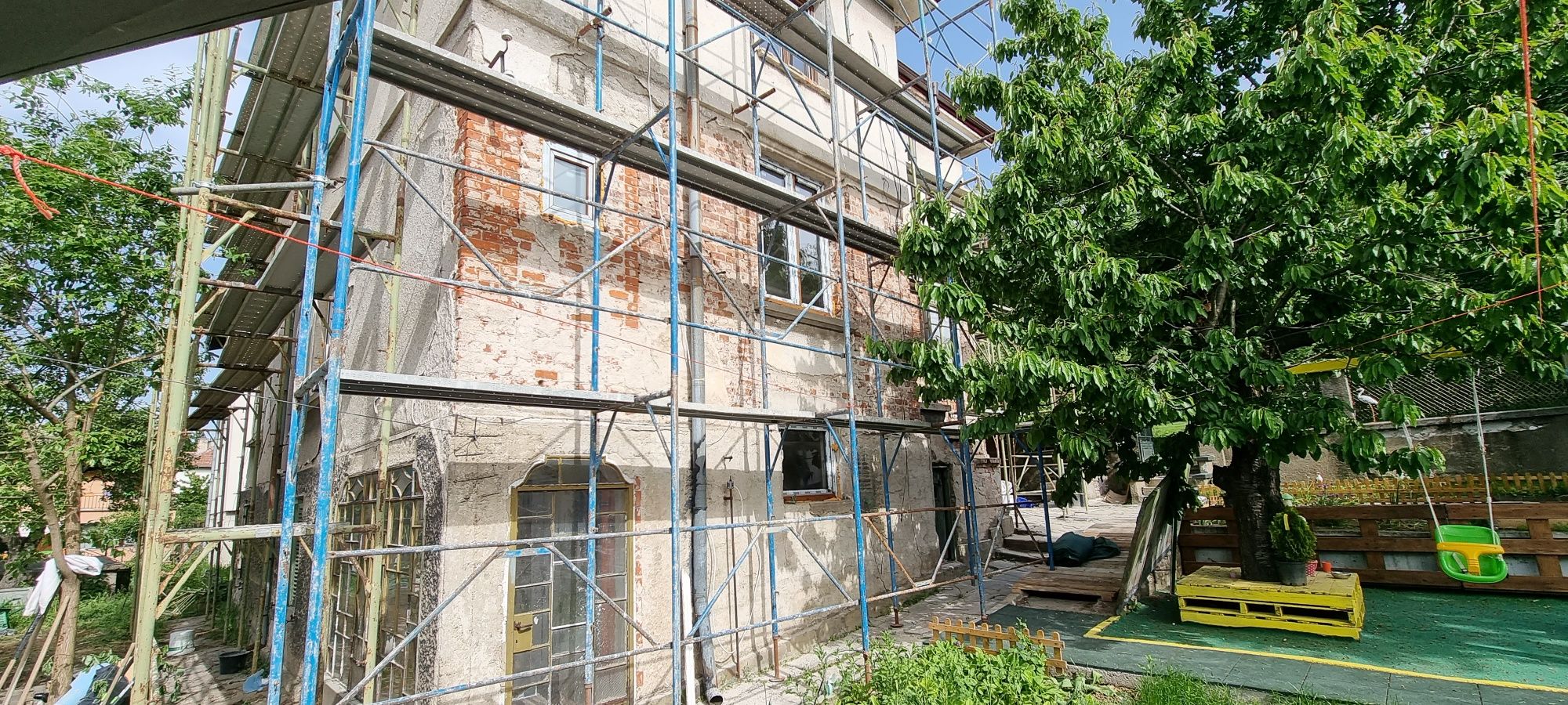 H-рамково скеле под наем.