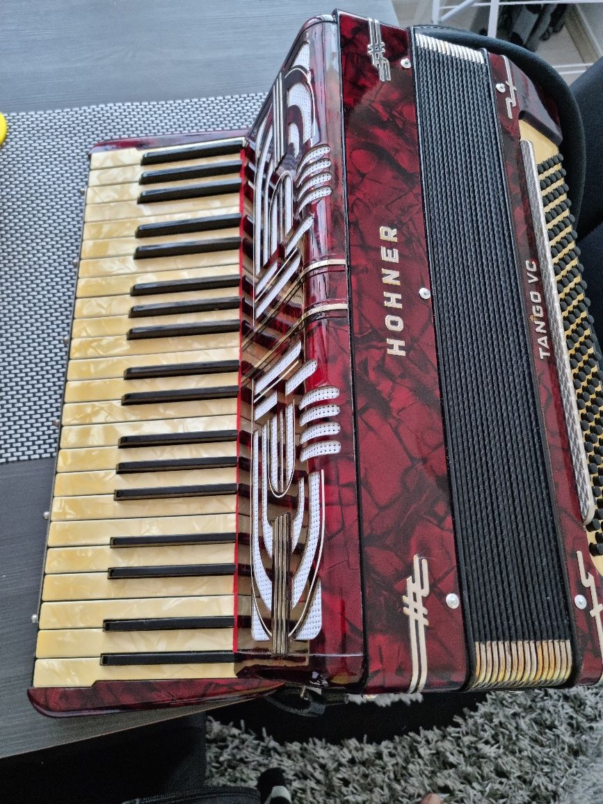 Hohner Tango 5, restaurat total!!!