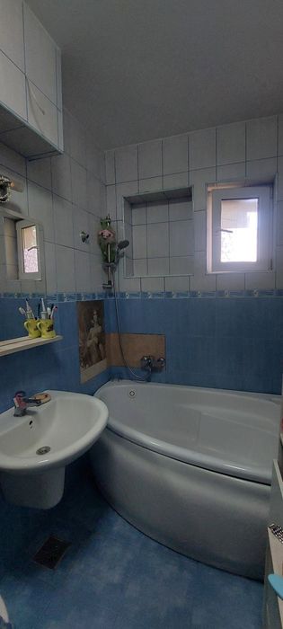 Direct proprietar:Apartament cu 2 camere de închiriat zona Precista B