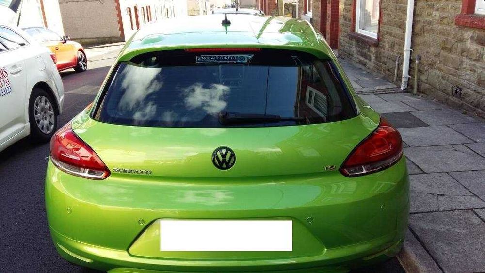 Set 2 Embleme 90-110mm Volkswagen VW Scirocco 2008-2014, Negru Lucios