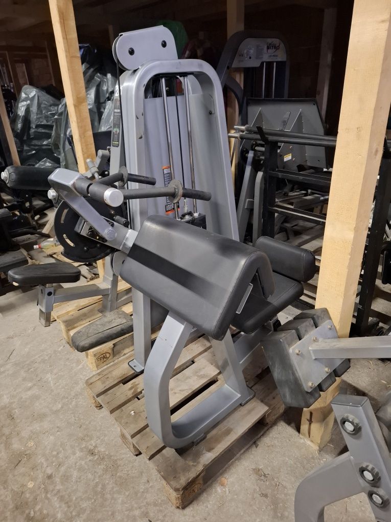 Фитнес уреди Precor icarian