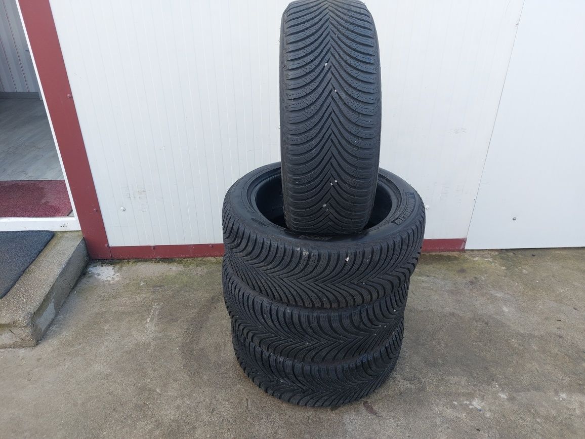 125 lei bucata! Set anvelope M+S/IARNA 195 50 16 Michelin! 7 mm