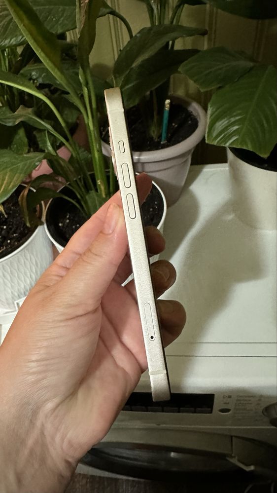 Продам айфон 13 состояние идеальное
