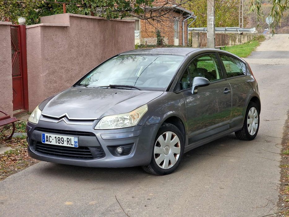 Vând Citroen C4 Coupe