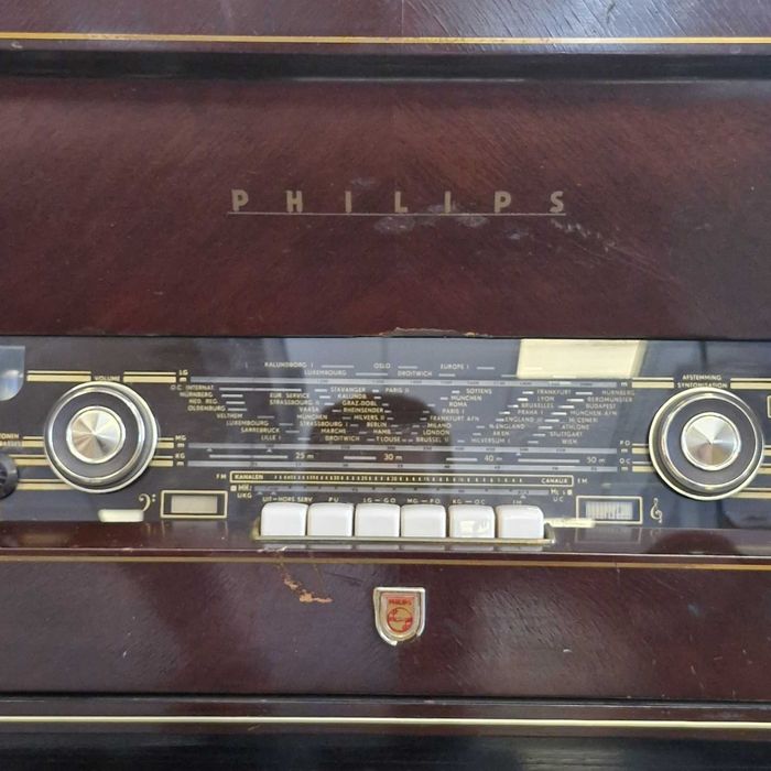Liquid Money vinde-Radio vintage Philips