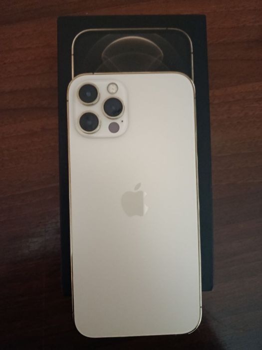 Iphone 12 pro yengide ochilmagan face id ishlidi
