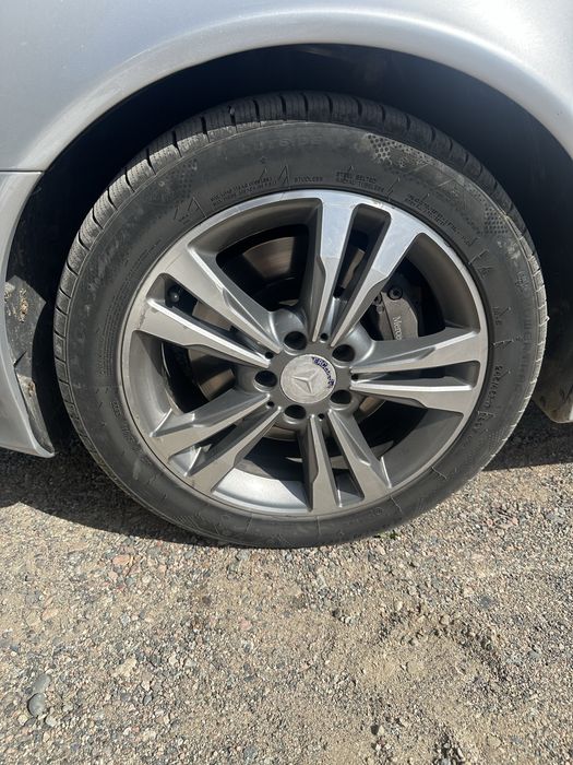 Продаетчя Диски р17 от мерседес