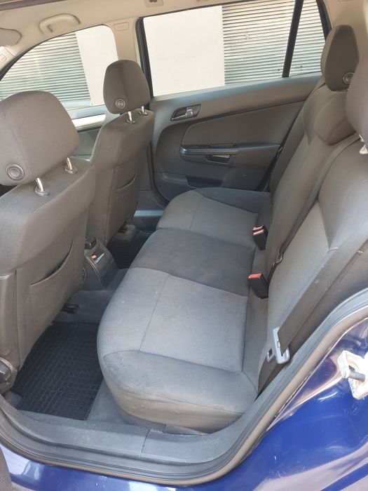 Vând Opel Astra H break 1.9 diesel, an 2007