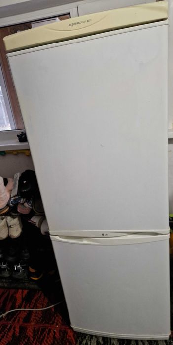Продается холодильник