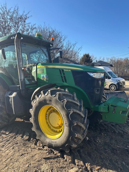 John deere 7200R
