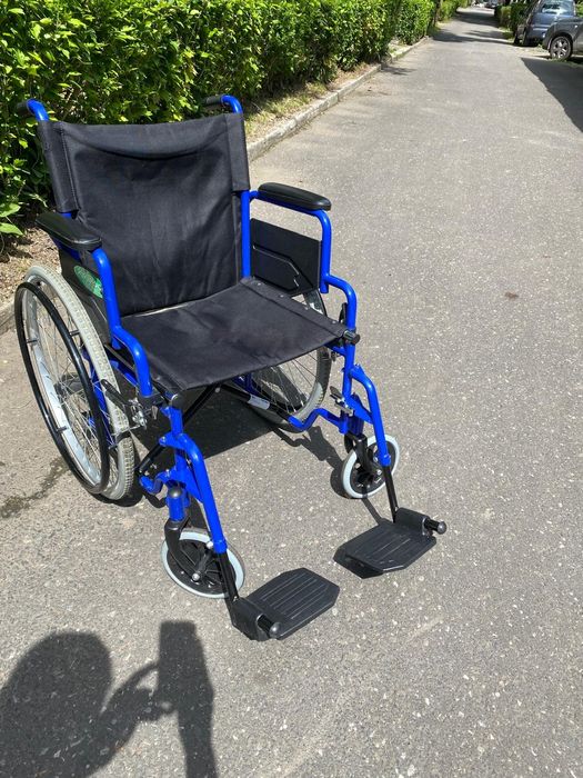 Scaun cu rotile-PERSOANE cu dizabilități
