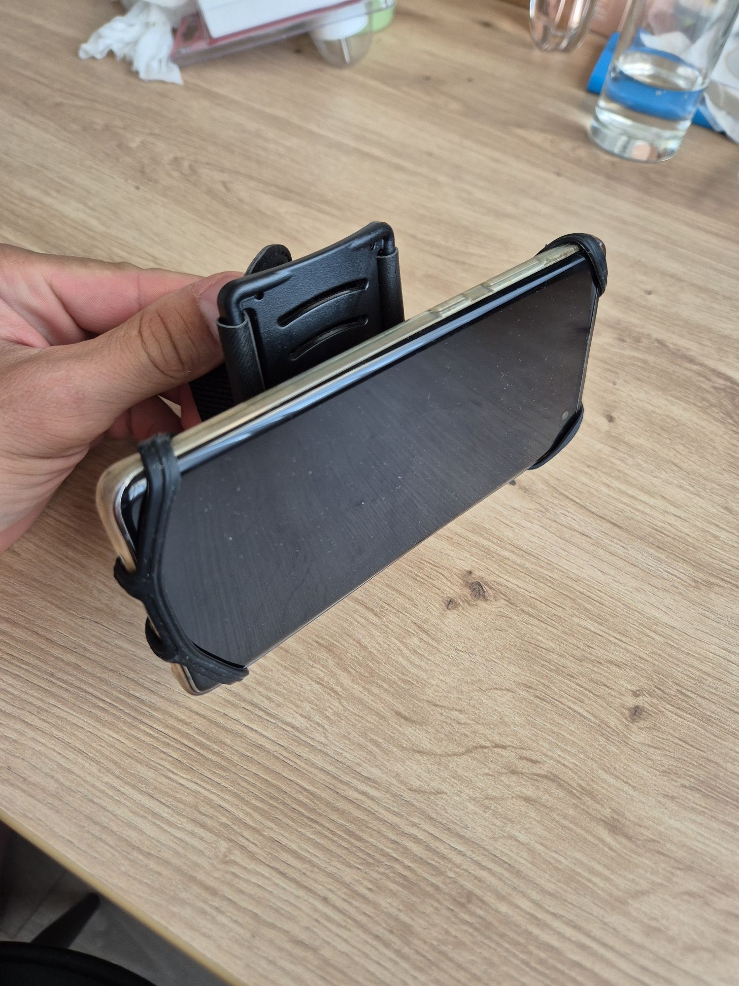 Suport telefon de mana