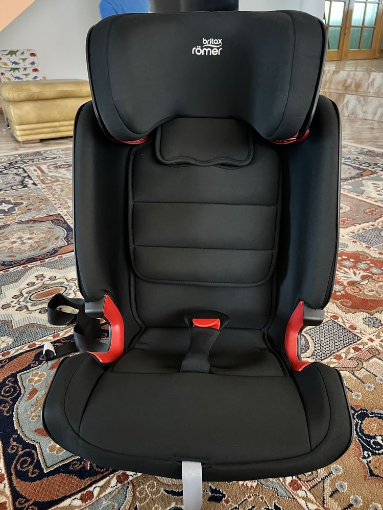 Scaun auto Britax Romer Advansafix IV R 9 luni-12 ani