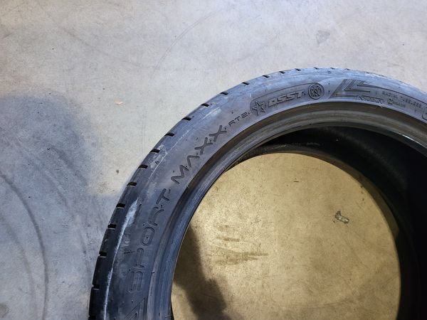 225/45/19 DUNLOP 2бр RunFlat