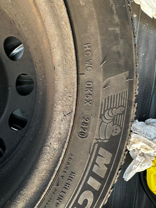 Roti M+S bmw 205/55 R16 cu capace originale