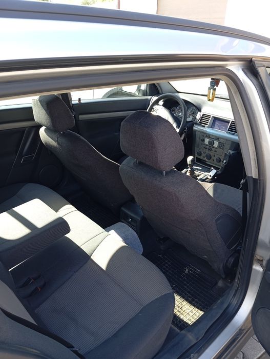 Vând Opel Vectra c accept și variante