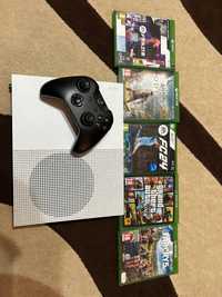 Xbox one S + maneta + 5 jocuri 600 lei