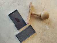 Печат с дървена дръжка