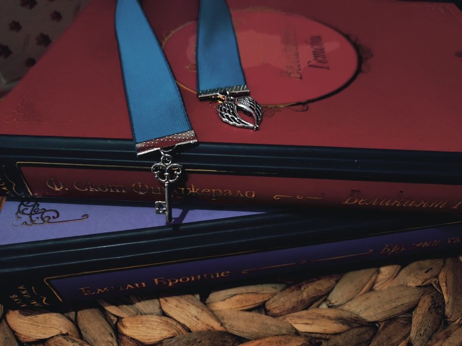 Книгоразделител панделка