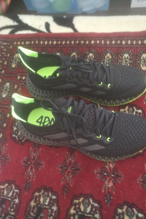 Vand adidași adidas mărimea 42