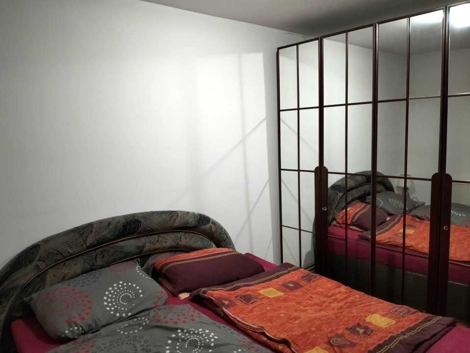 Apartament de vanzare 4 camere zona Valea Aurie