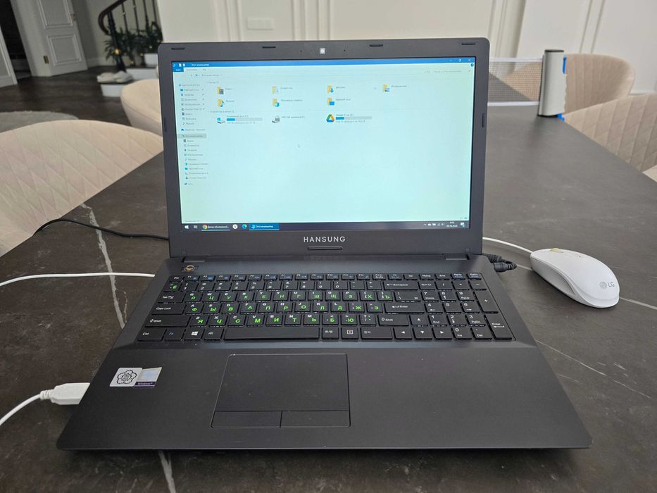 Продаю ноутбук i5 / 8 ГБ / SSD — быстрый и чистый!