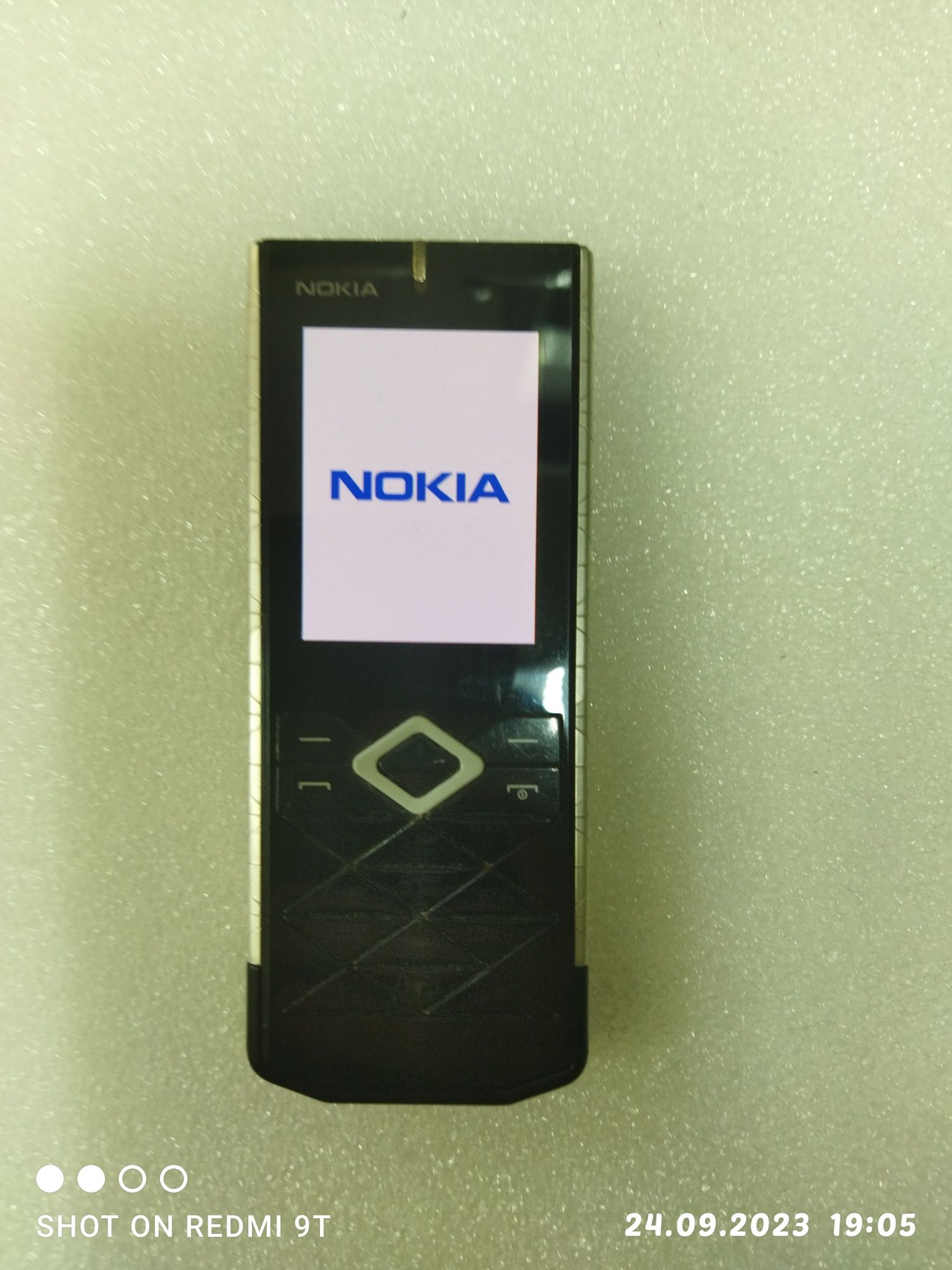 Nokia 7900 prismв хорошем состоянии