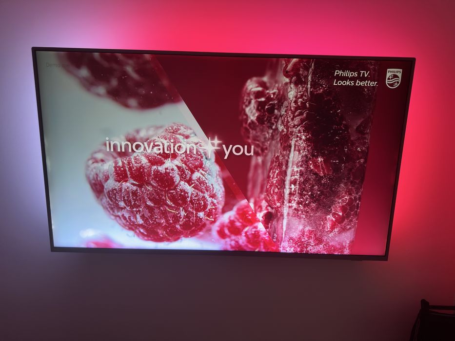 SmatTV Philips the One Ambilight 3 laturi - 140cm