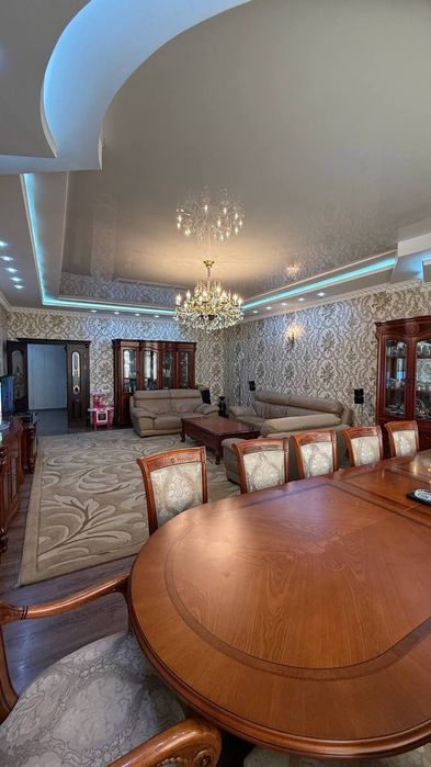 Продается 4х ком квартира, ЖК Габус, ор-р: Алайский рынок, 195 м²