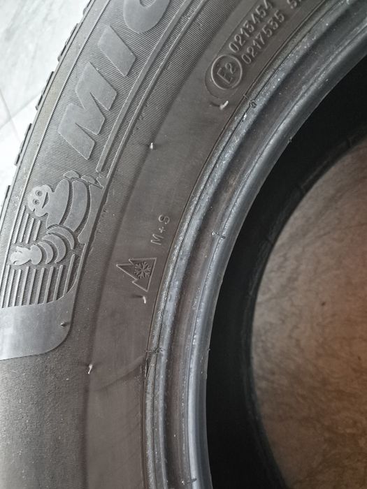 Vând cauciucuri 215/60/16 M+S set complet imp Germania//Michelin//