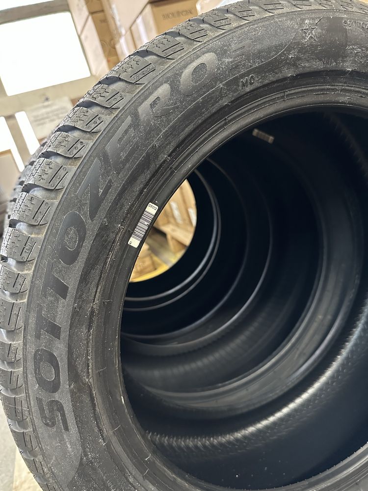 245/45/18 Pirelli Sotto Zero 3 DOT2521