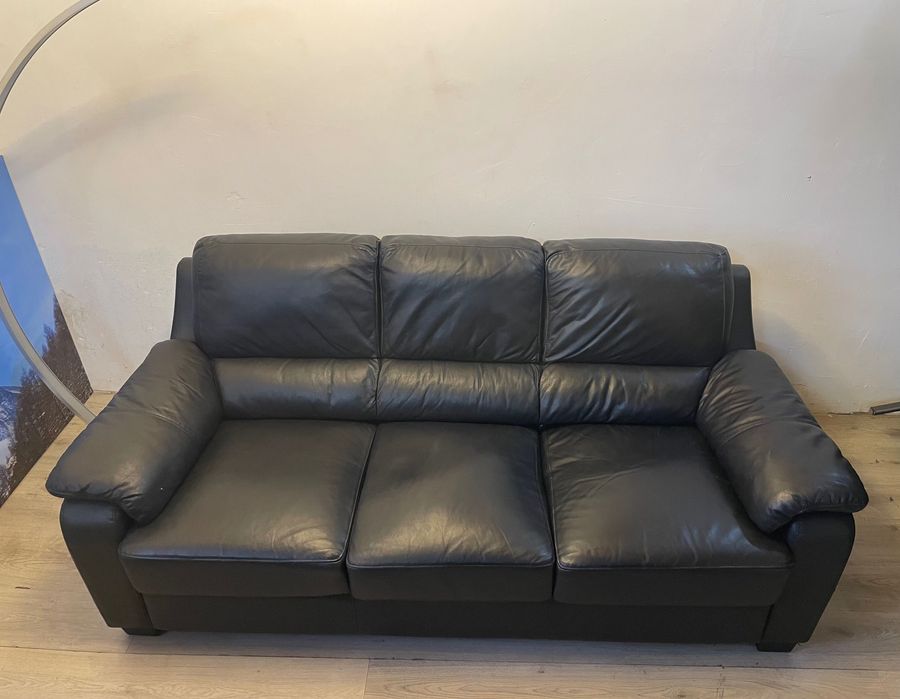 Кожен диван*БЕЗПЛАТНА ДОСТАВКА(за цялата страна)3-местен кожен диван