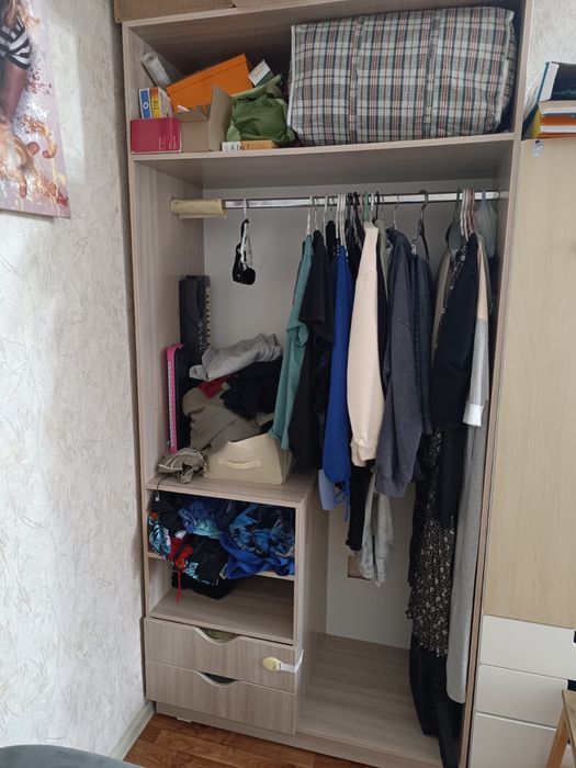 Шкаф гардеробный