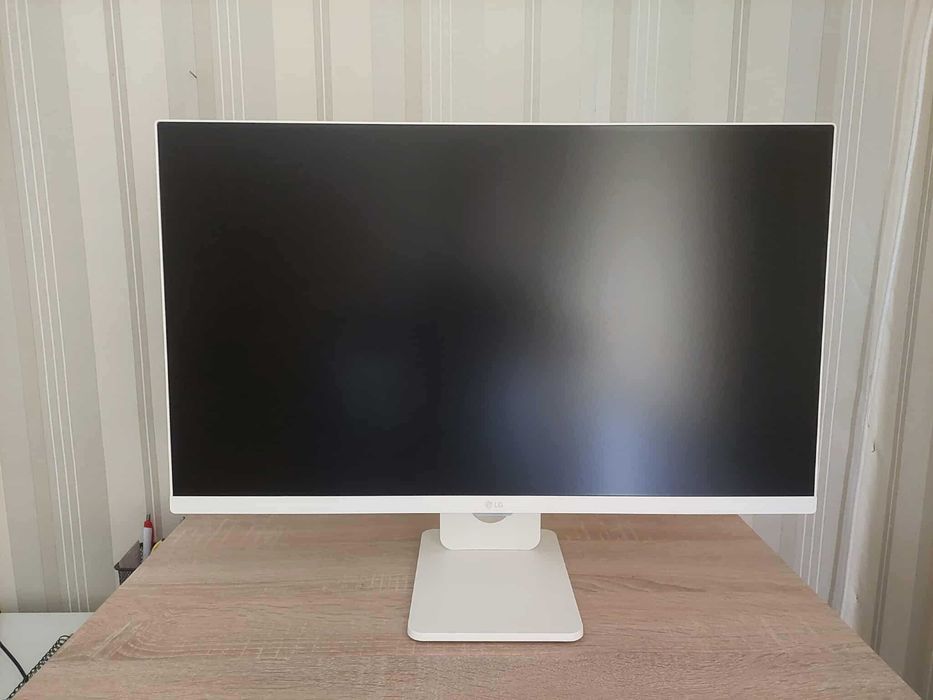 27 инча LG Smart Monitor Full HD IPS