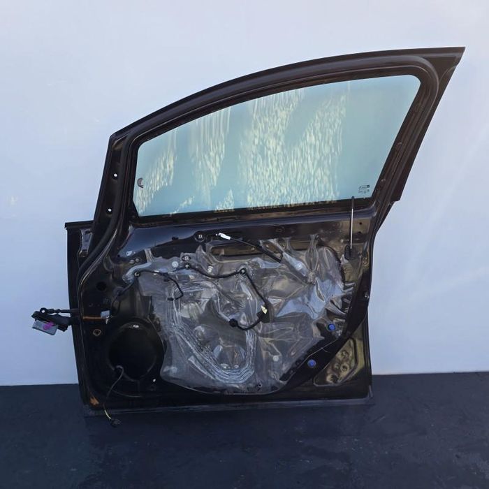 Portiera usa negru Z20R fata dreapta Opel Astra J