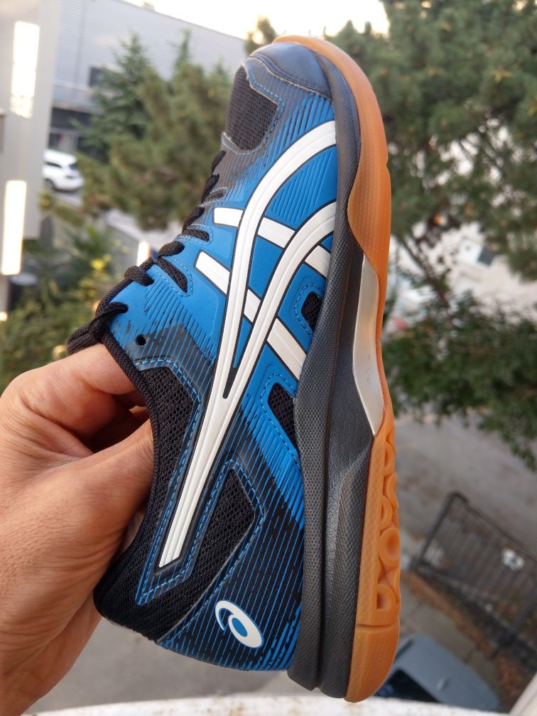 Asics Gel Rocket 40,5нм. 25,5см.